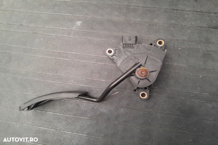 Pedala acceleratie 8200159645 8200159645 Renault Scenic 2 [2003 - 200 - 2