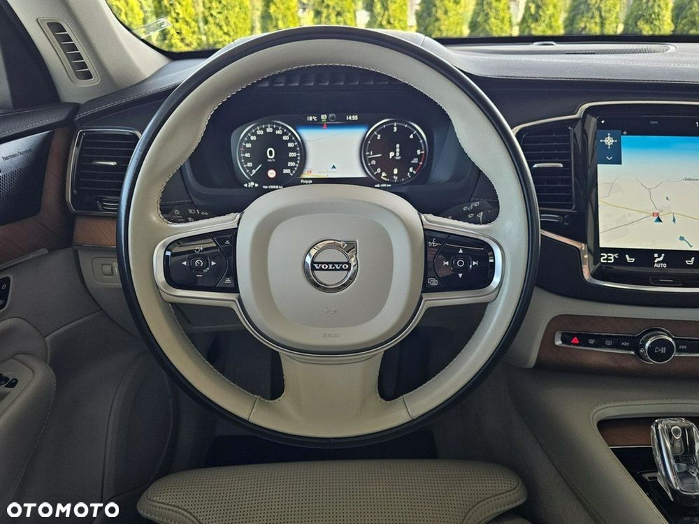 Volvo XC 90 - 20