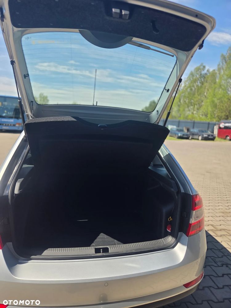 Skoda RAPID - 6
