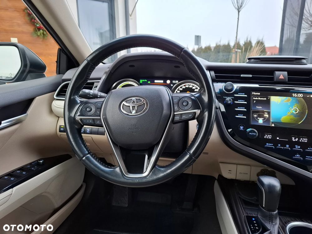 Toyota Camry 2.5 Hybrid Executive CVT - 7