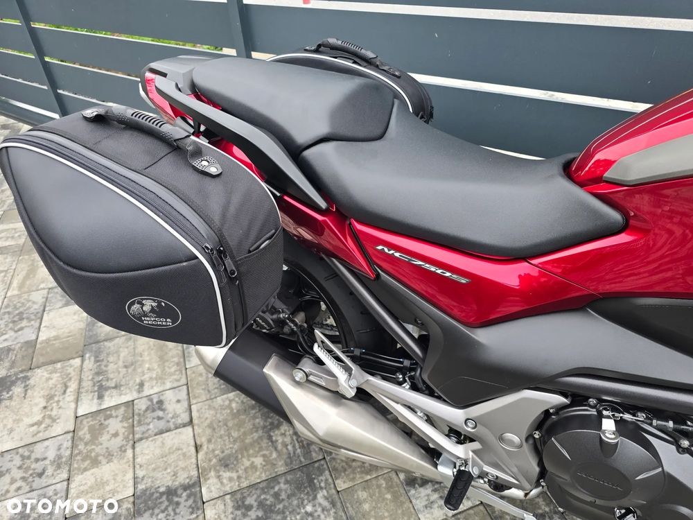 Honda NC - 14