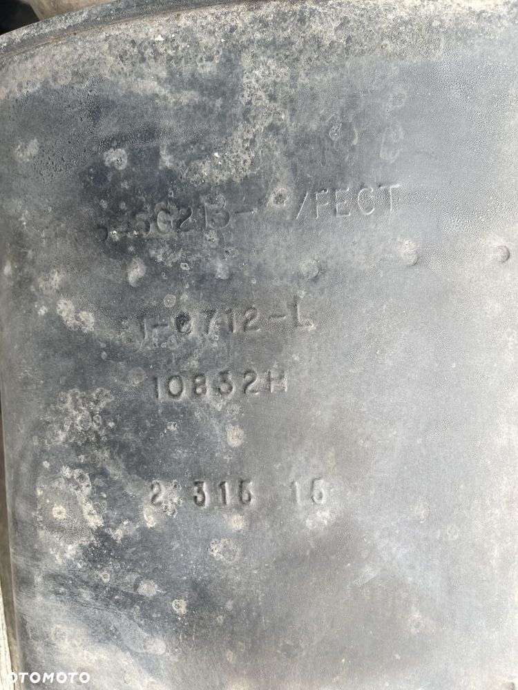 WYDECH TŁUMIK FORD MUSTANG VI 5,0 5.0 V8 - 8