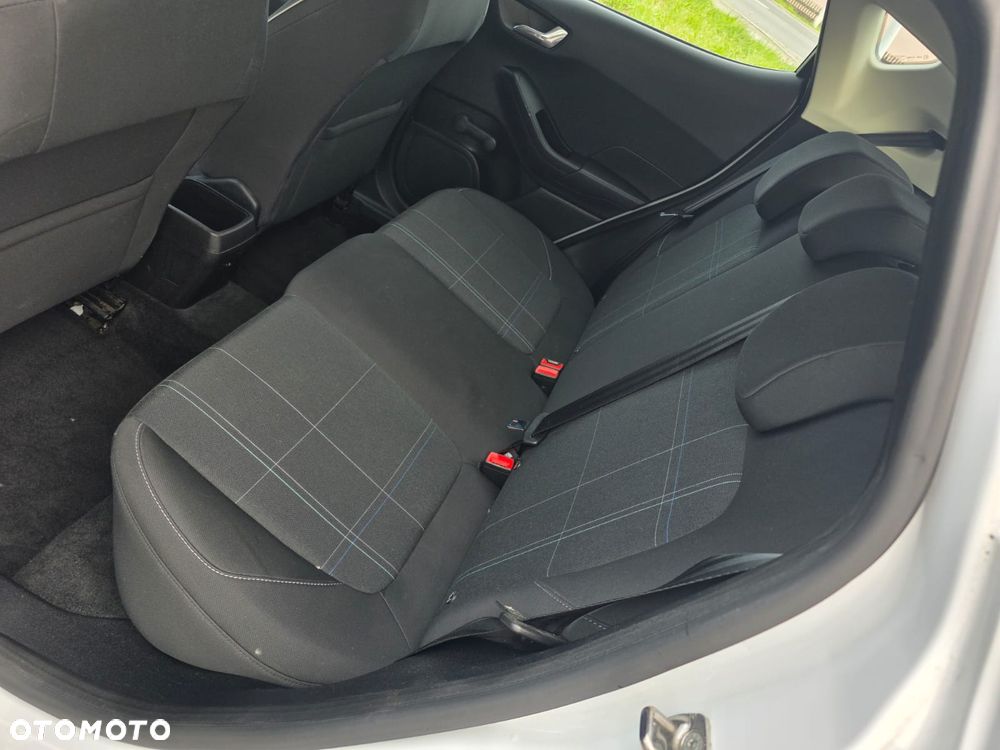 Ford Fiesta - 21