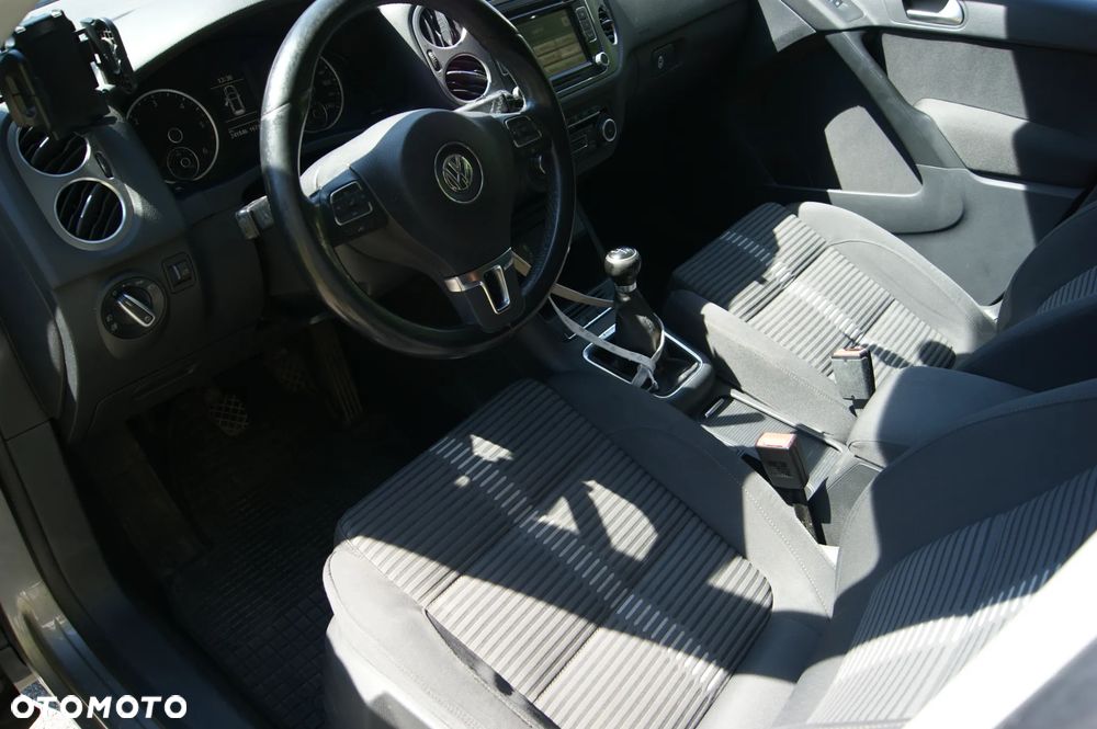 Volkswagen Tiguan - 12