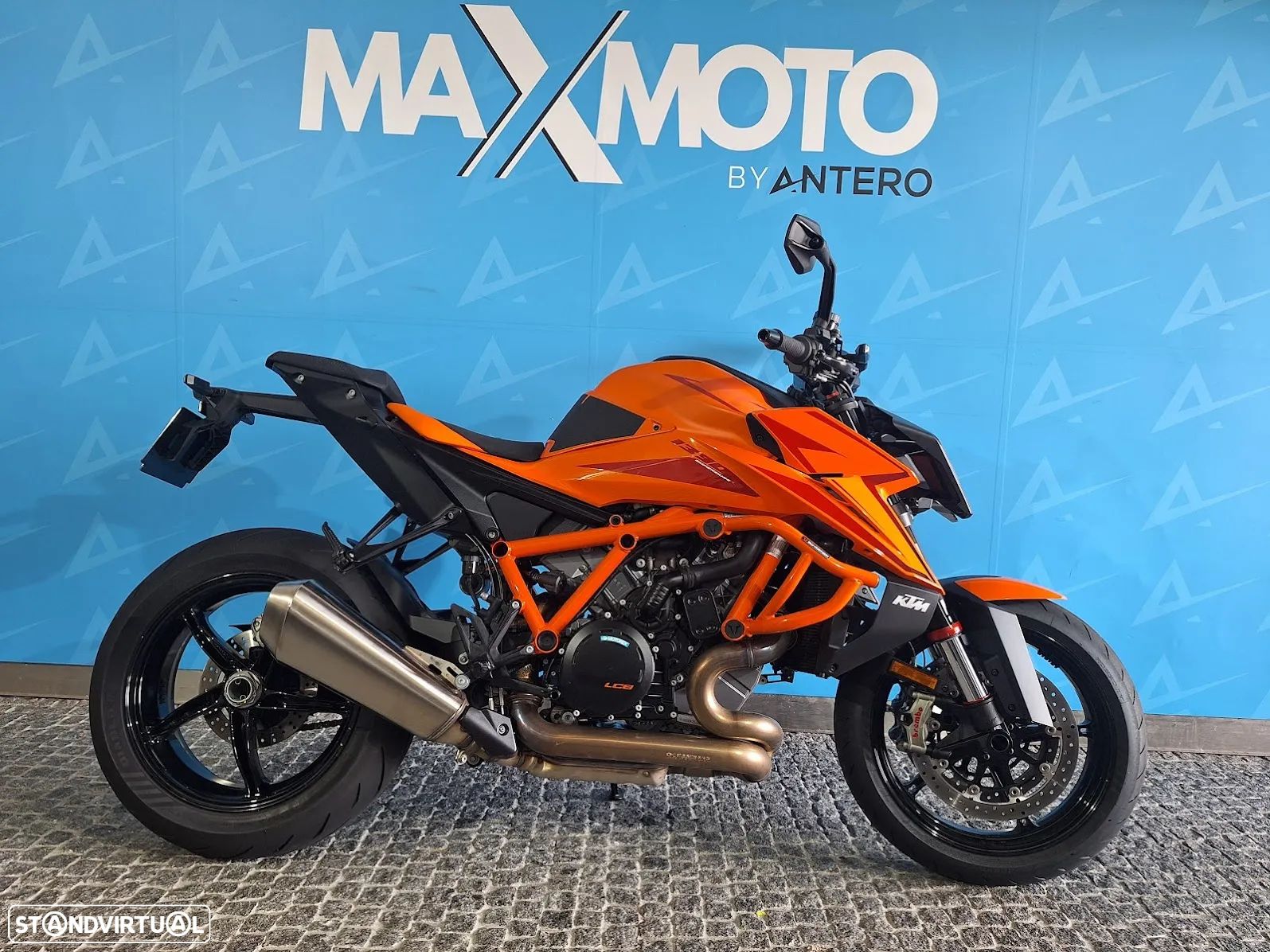 KTM Superduke 1390 R - 1