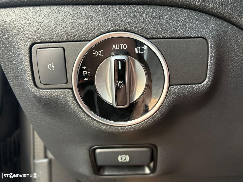 Mercedes-Benz GLA 250 4Matic 7G-DCT Style - 55