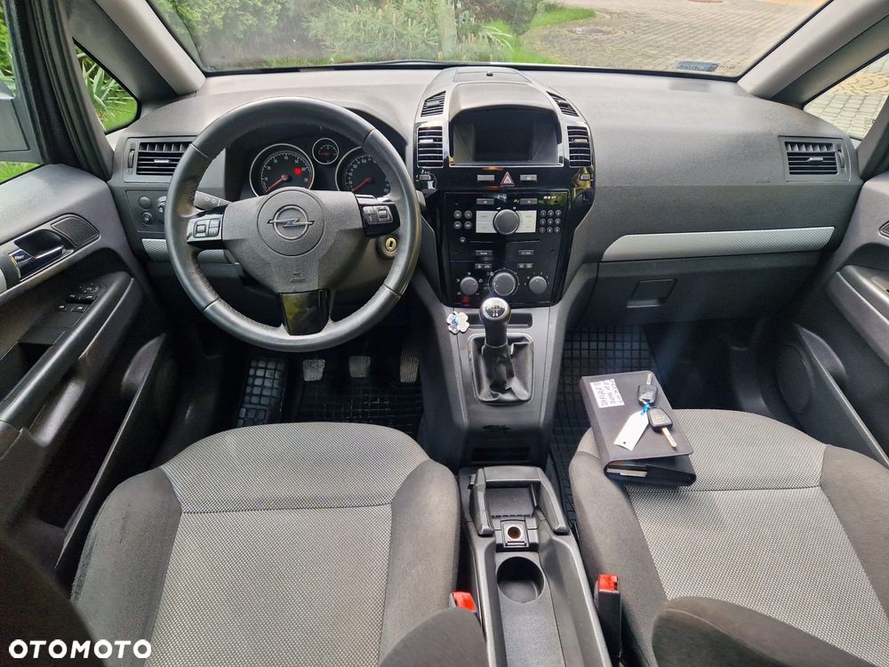 Opel Zafira 1.8 Family - 9