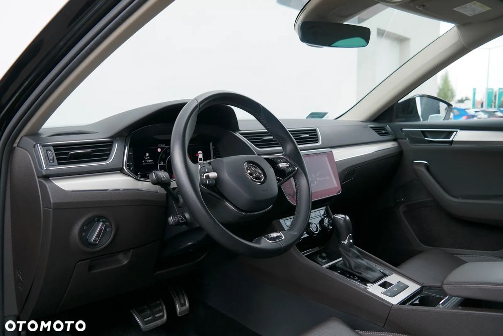 Skoda Superb 2.0 TSI L&K DSG - 7