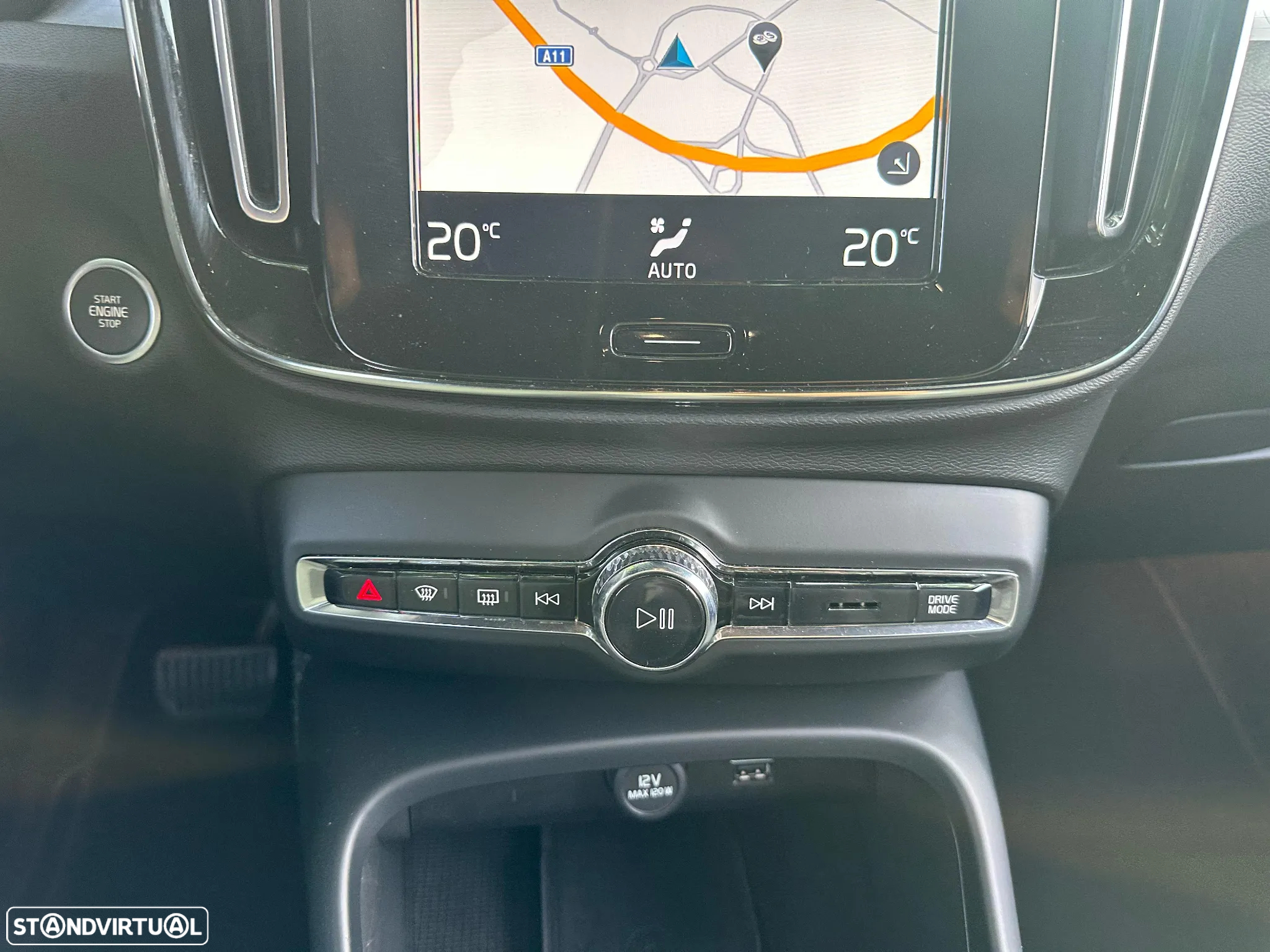 Volvo XC 40 1.5 T4 PHEV Plus Dark - 28