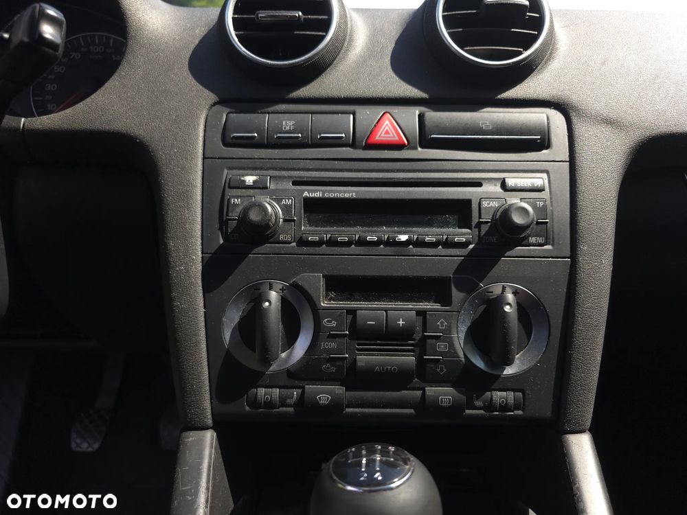 Audi A3 Sportback 1.9 TDI DPF Attraction - 12