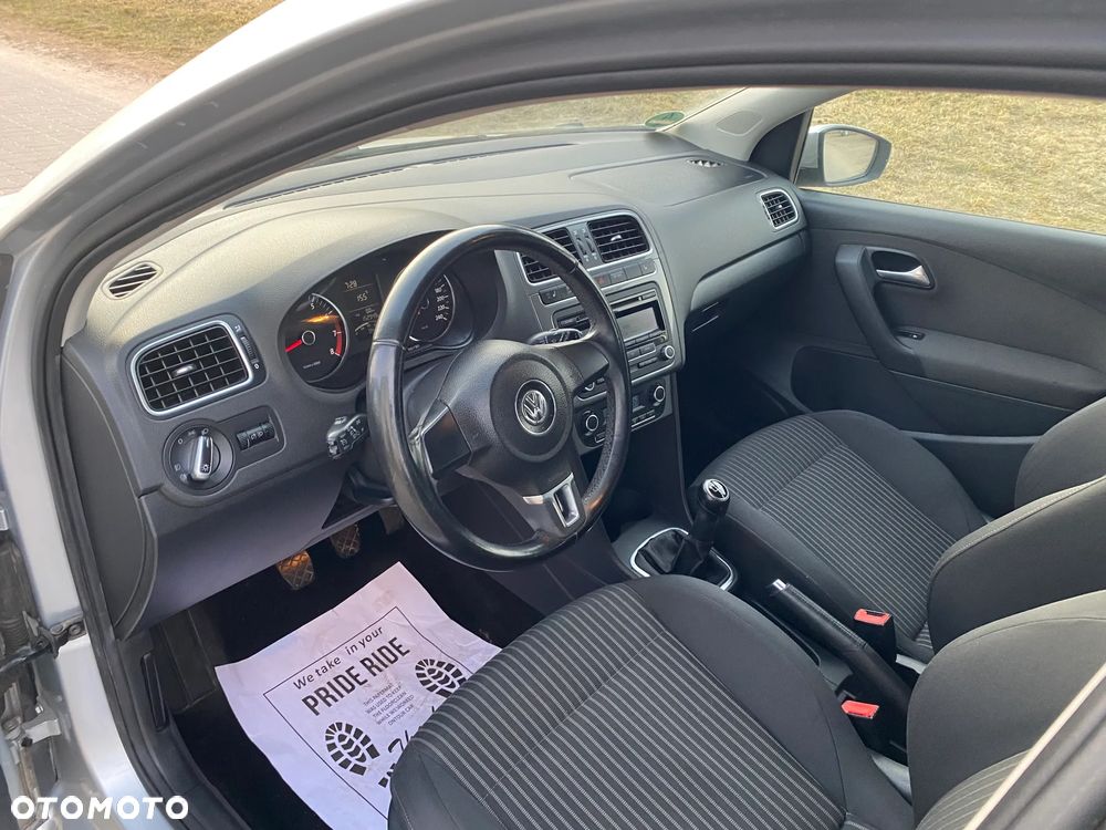 Volkswagen Polo 1.4 16V Highline - 24