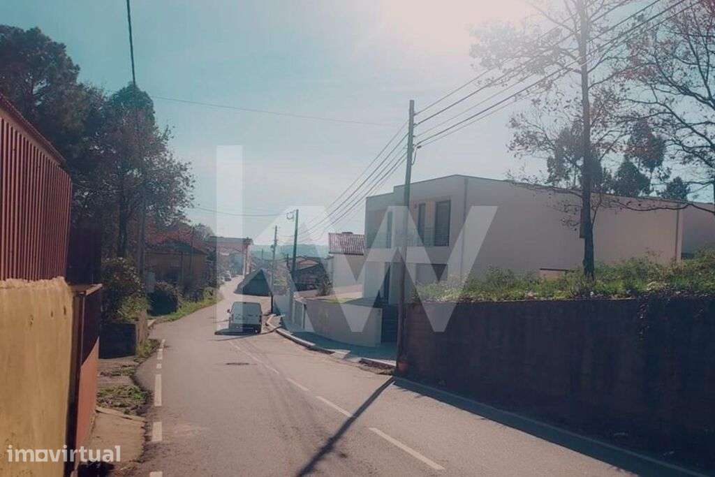 Terreno com PIP aprovado para 6 moradias, Lobão, Santa Maria da Feira - Grande imagem: 3/31