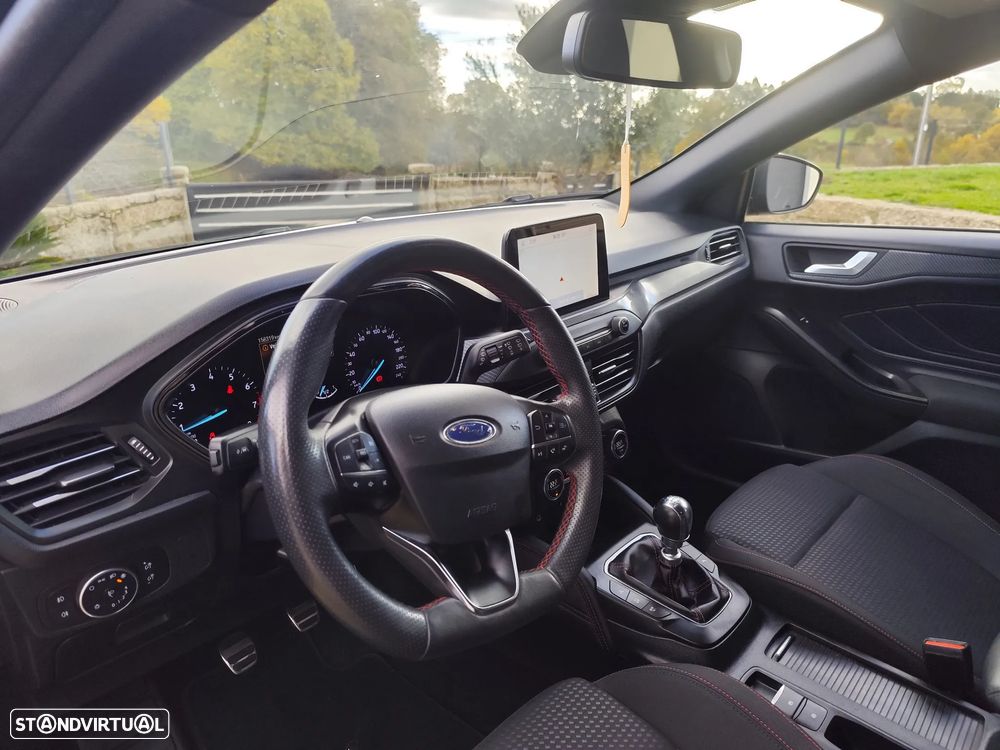 Ford Focus 1.0 EcoBoost MHEV ST-Line - 6