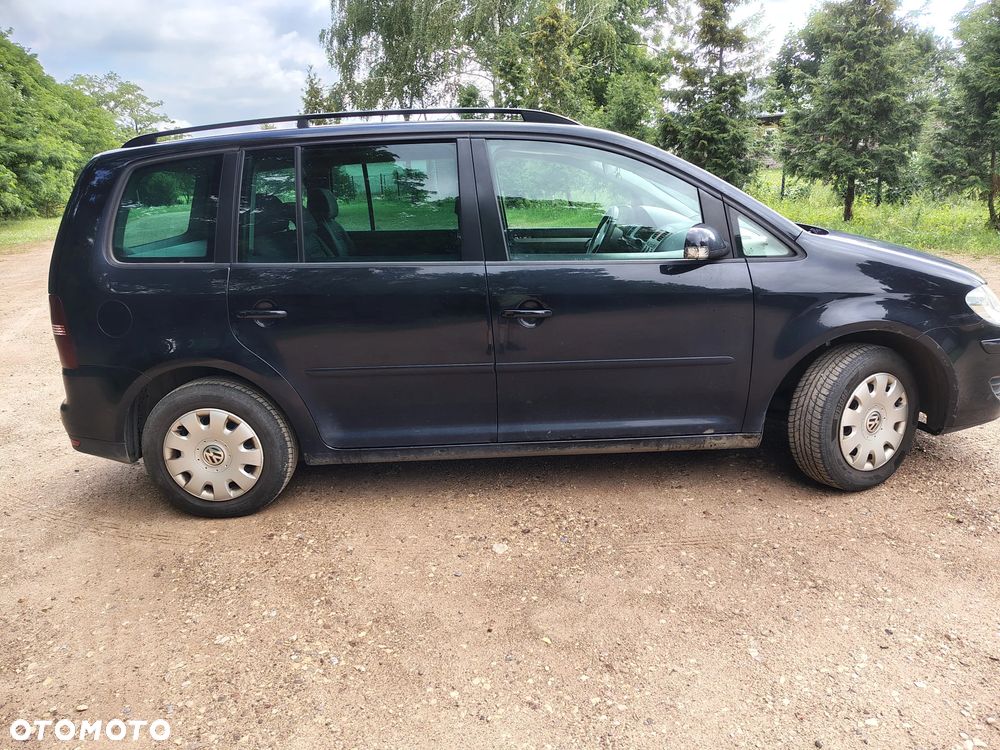 Volkswagen Touran 1.6 Trendline - 4