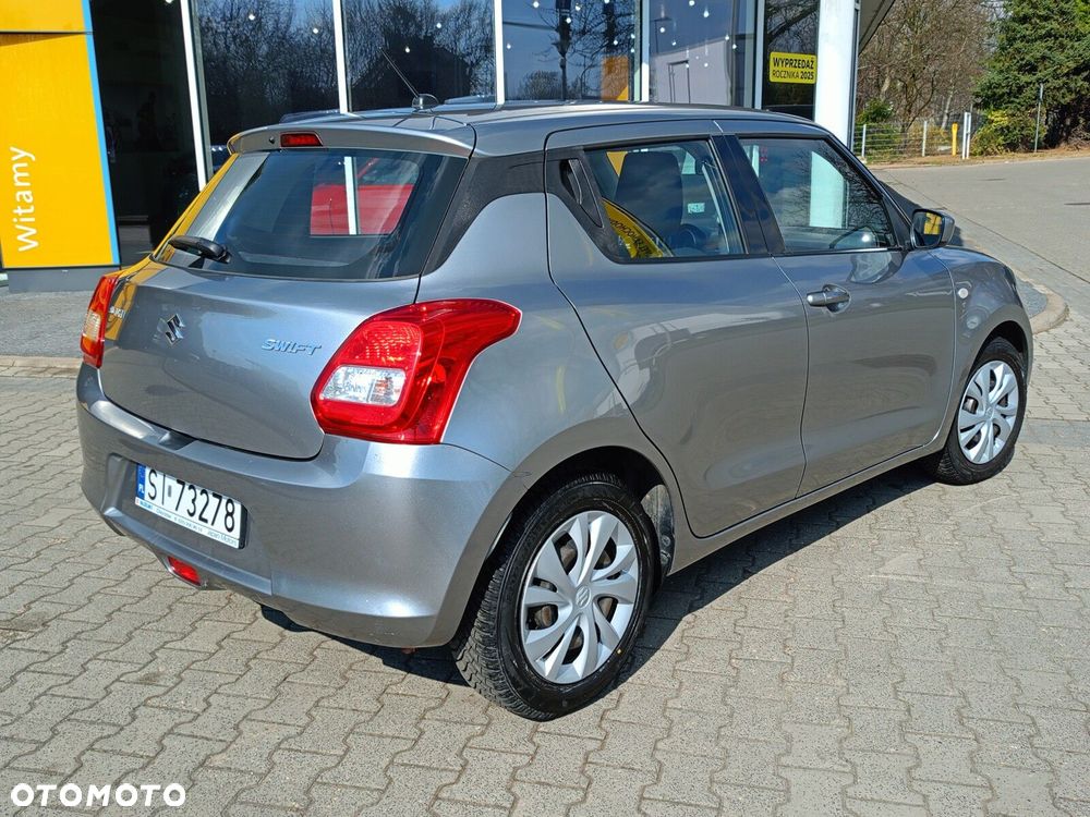 Suzuki Swift 1.2 Premium - 4