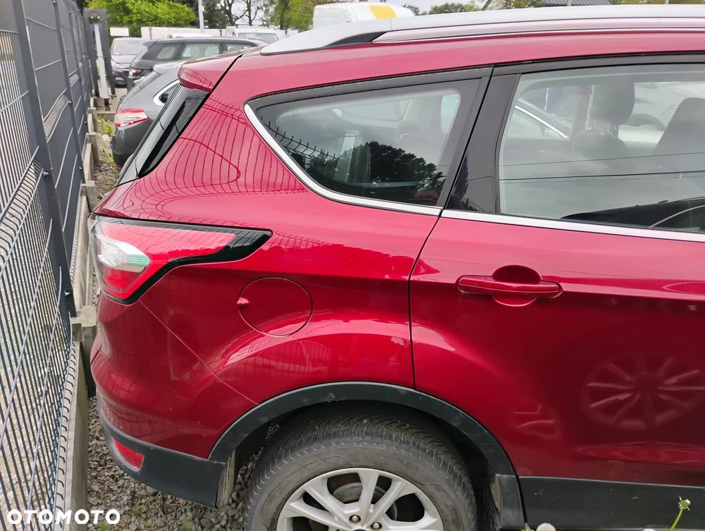 Ford Kuga - 4