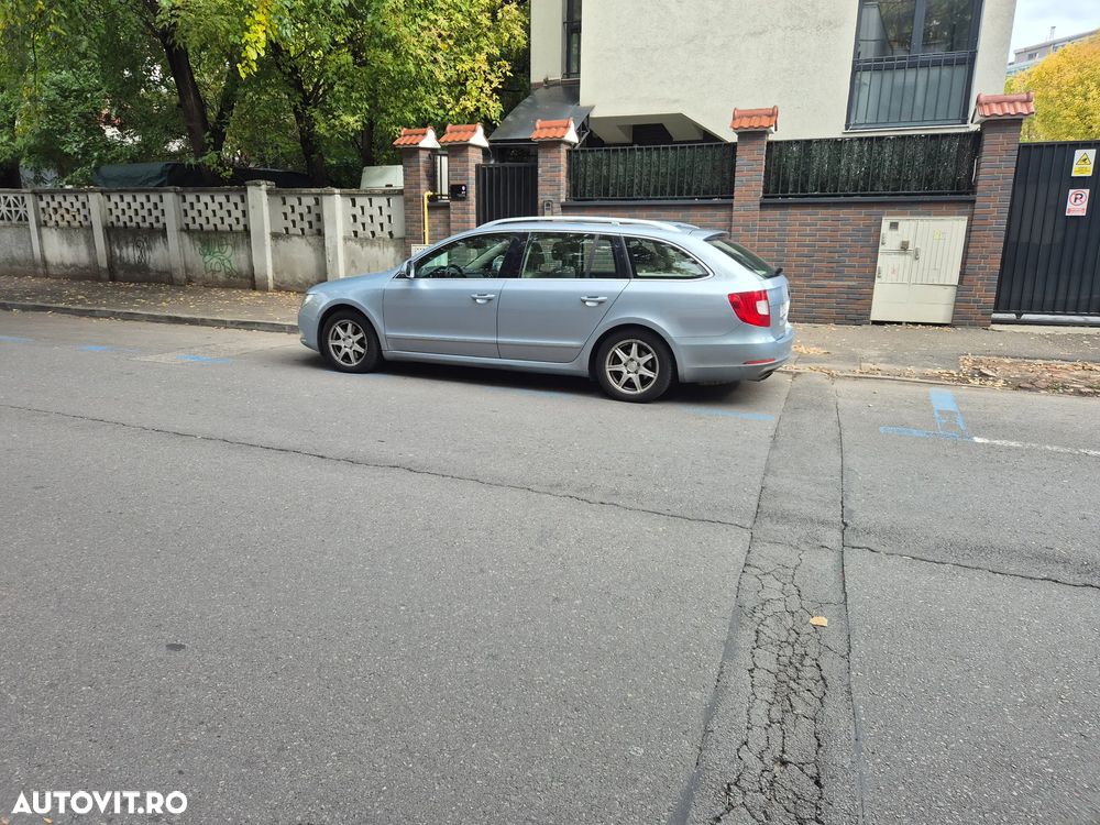 Skoda Superb Combi 2.0 TSI Elegance DSG - 4