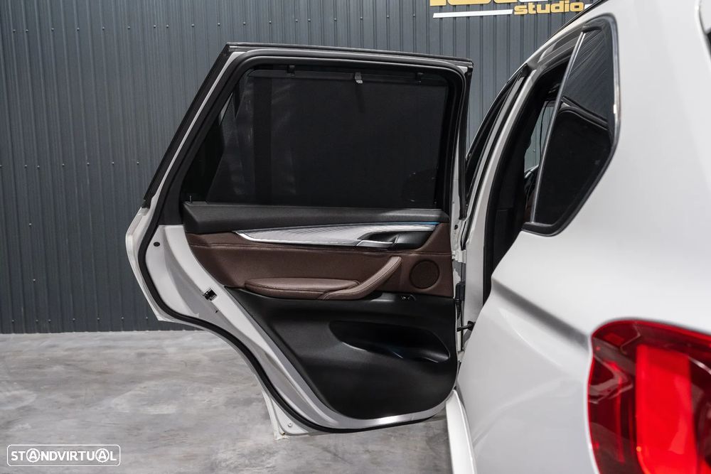 BMW X5 25 d xDrive Pack M - 28