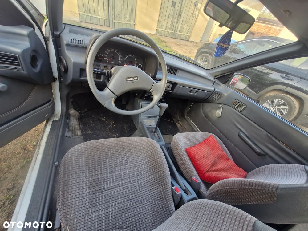 Suzuki Swift - 5