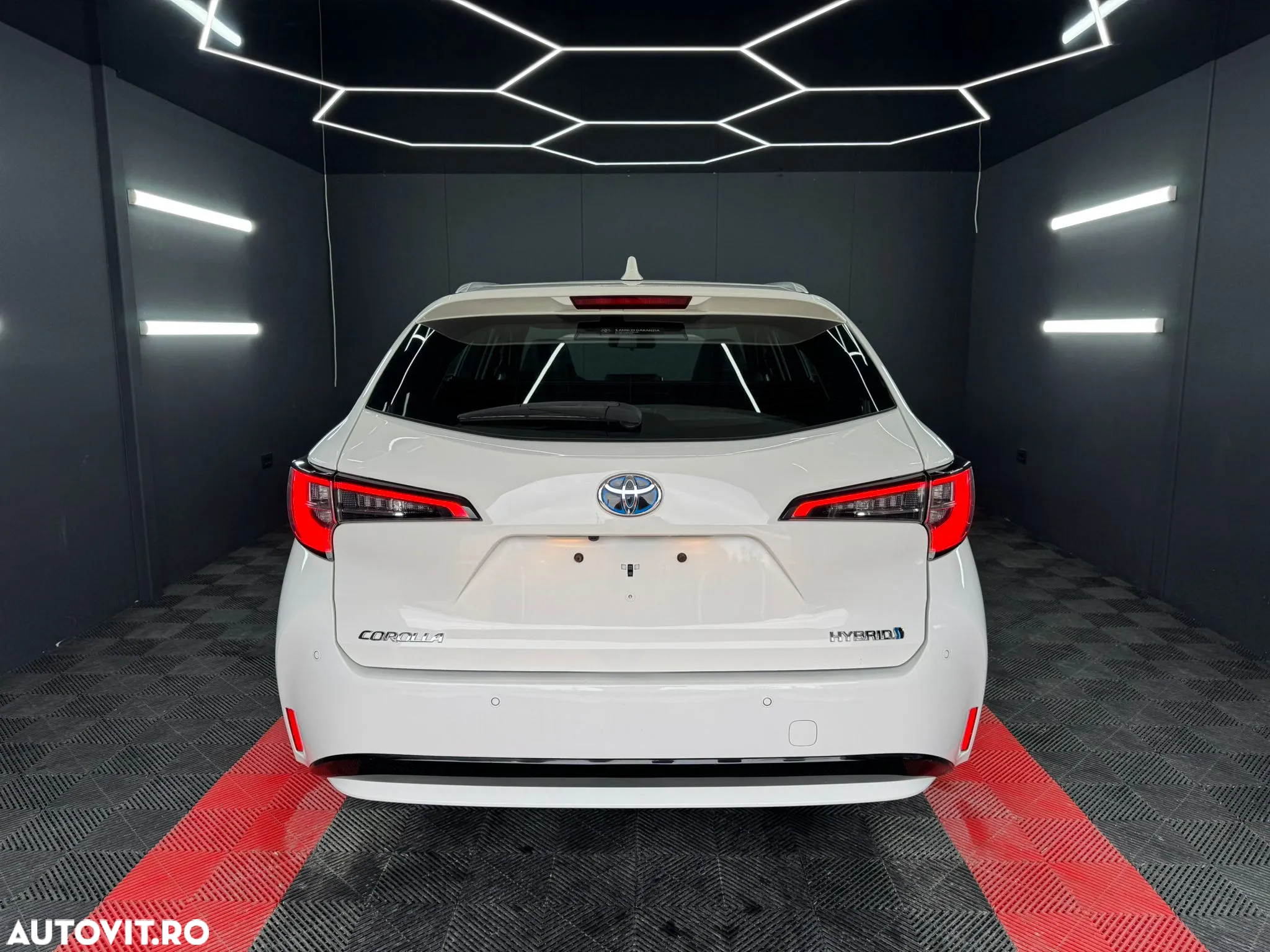 Toyota Corolla 1.8 HSD Business - 4