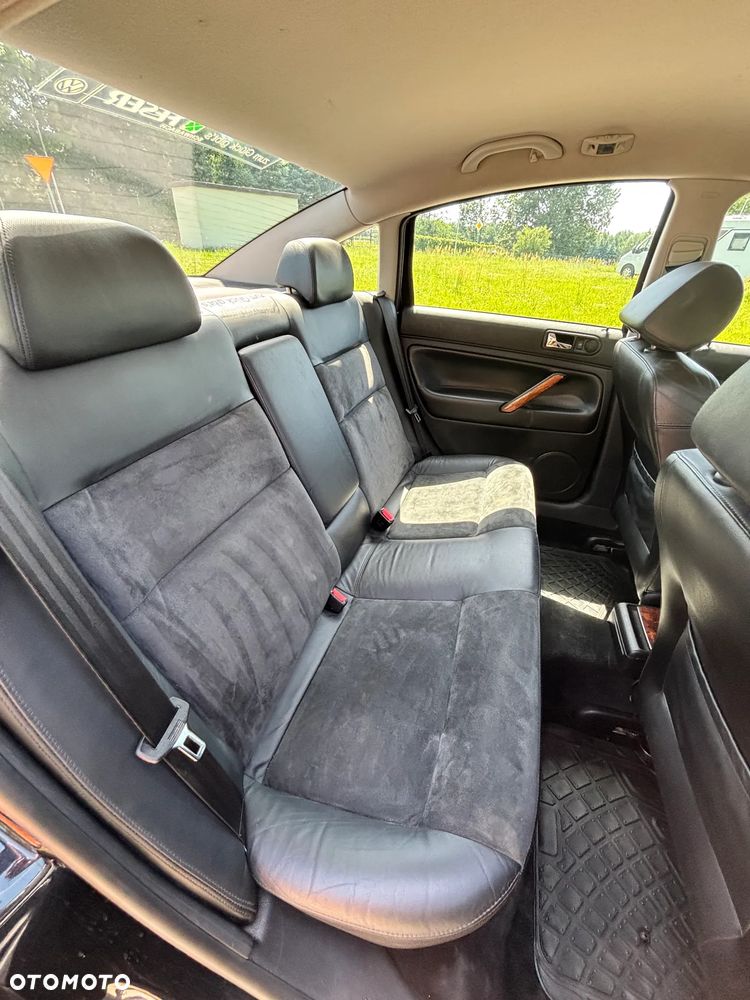 Volkswagen Passat - 13