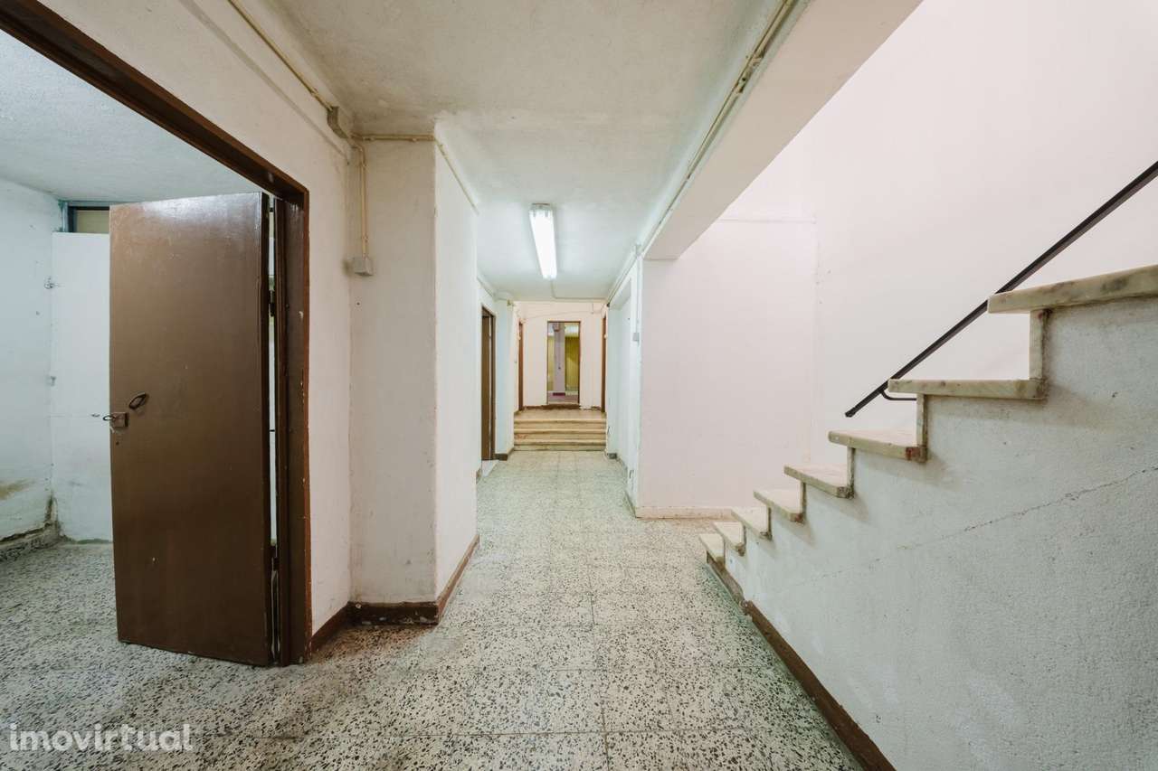 Espaço Comercial em Benfica, Lisboa | 185 m2 | Rés-do-Chão +... - Grande imagem: 5/17