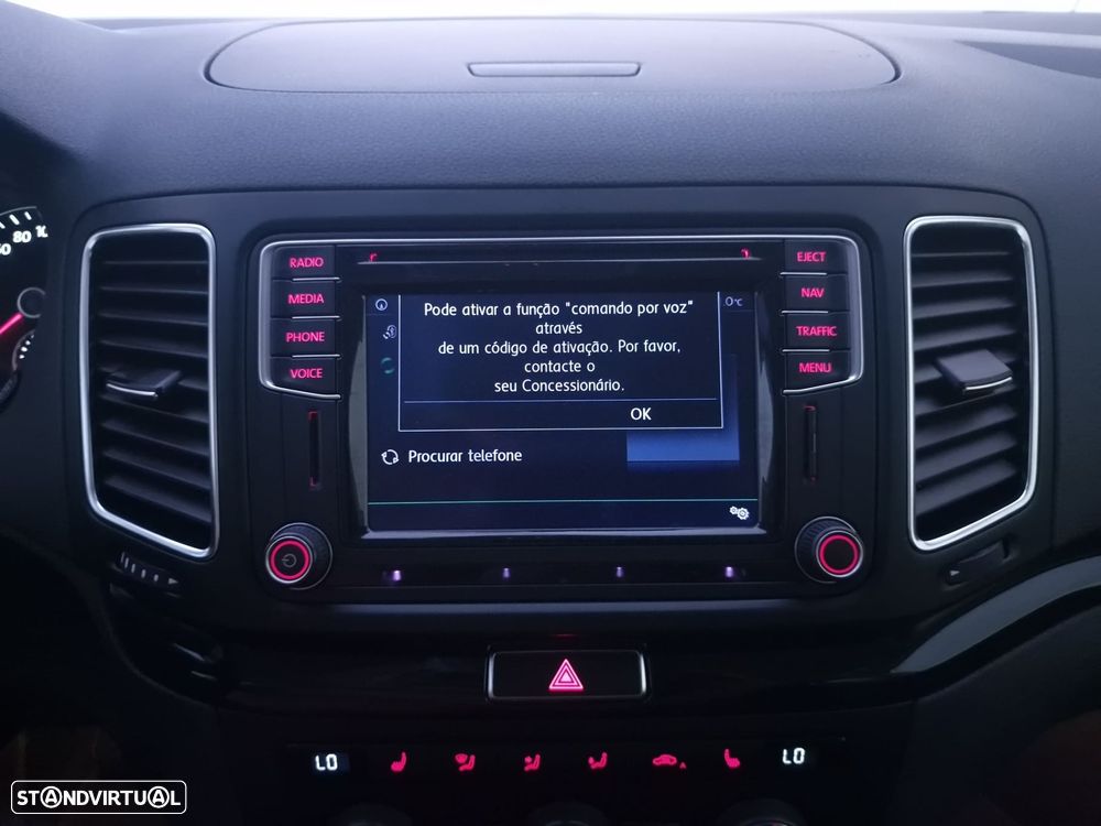 VW Sharan 2.0 TDI Blue Highline - 42