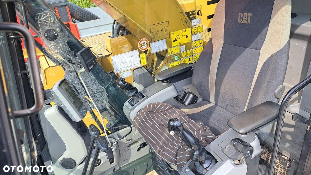 Caterpillar 325F LCR - 9