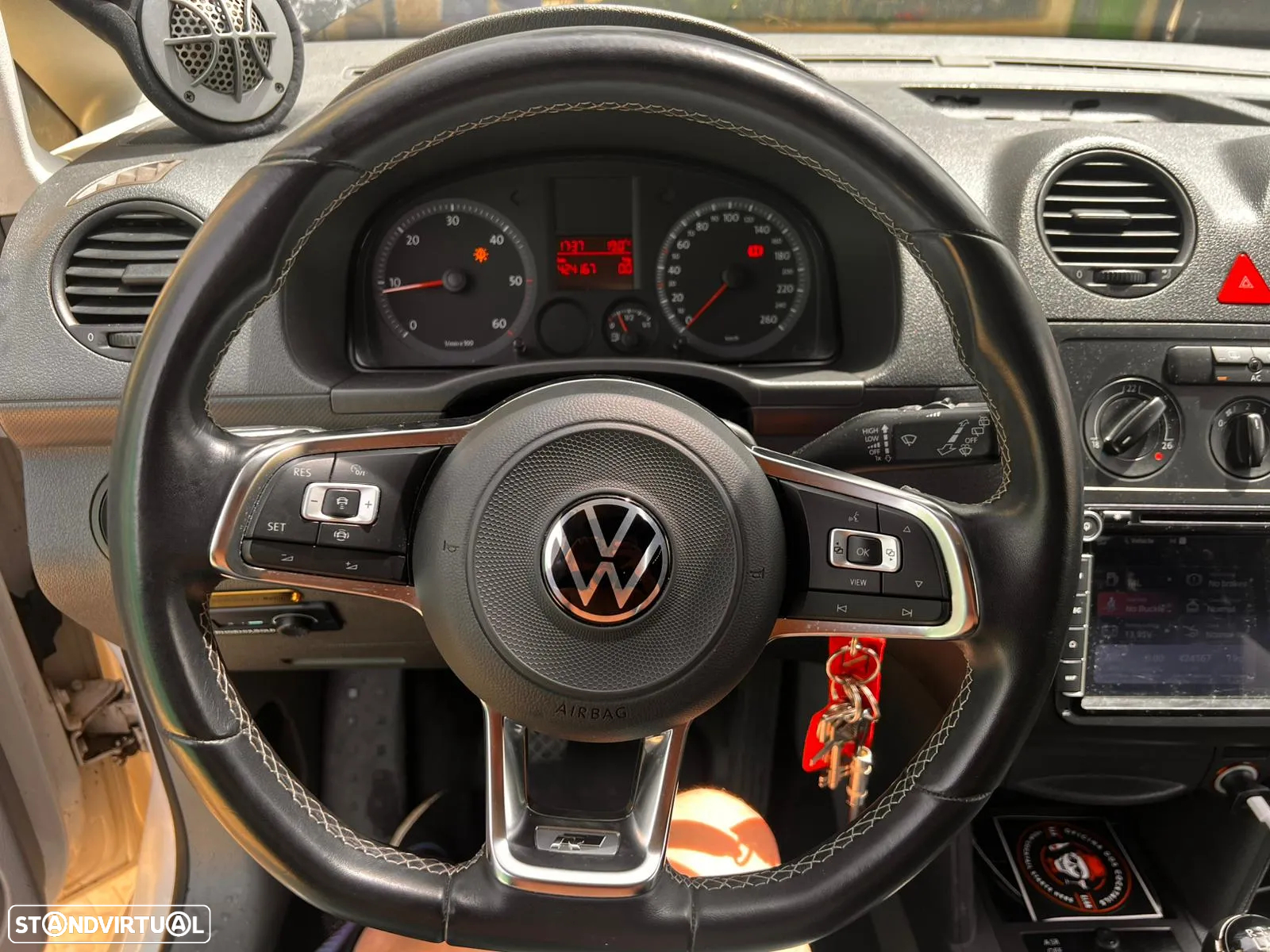 VW CADDY 1.9 TDI - 12