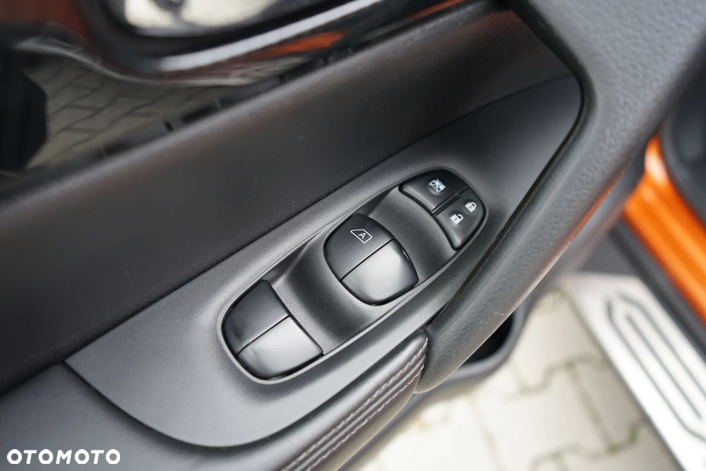 Nissan X-Trail 1.7 dCi ALL-MODE 4x4i Xtronic N-Connecta - 24