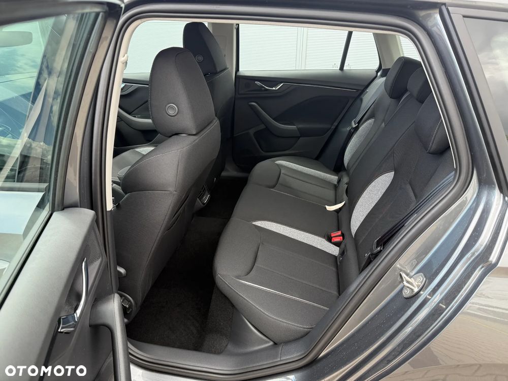 Skoda Kamiq 1.0 TSI Edition 130 DSG - 9