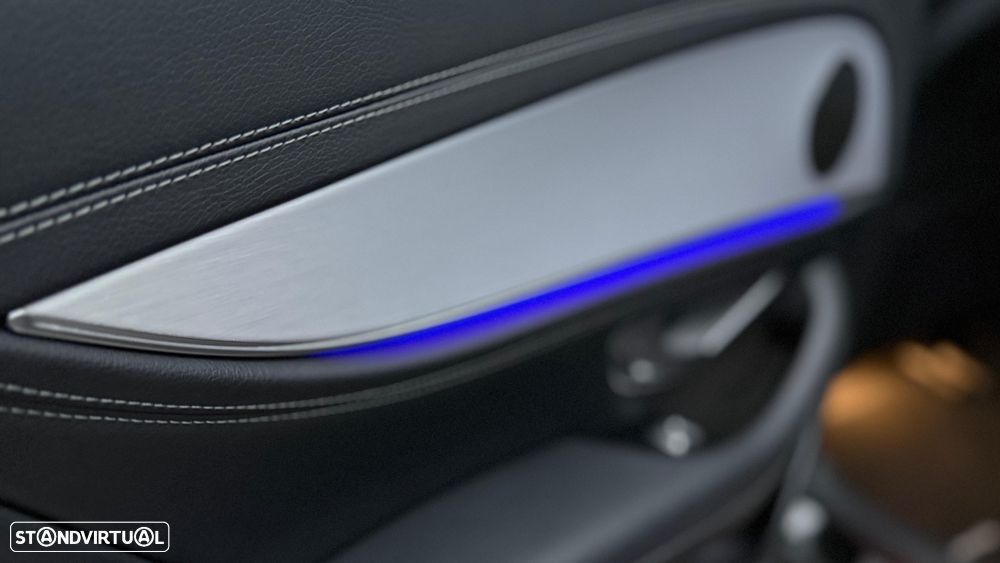 Mercedes-Benz E 300 de AMG Line - 22