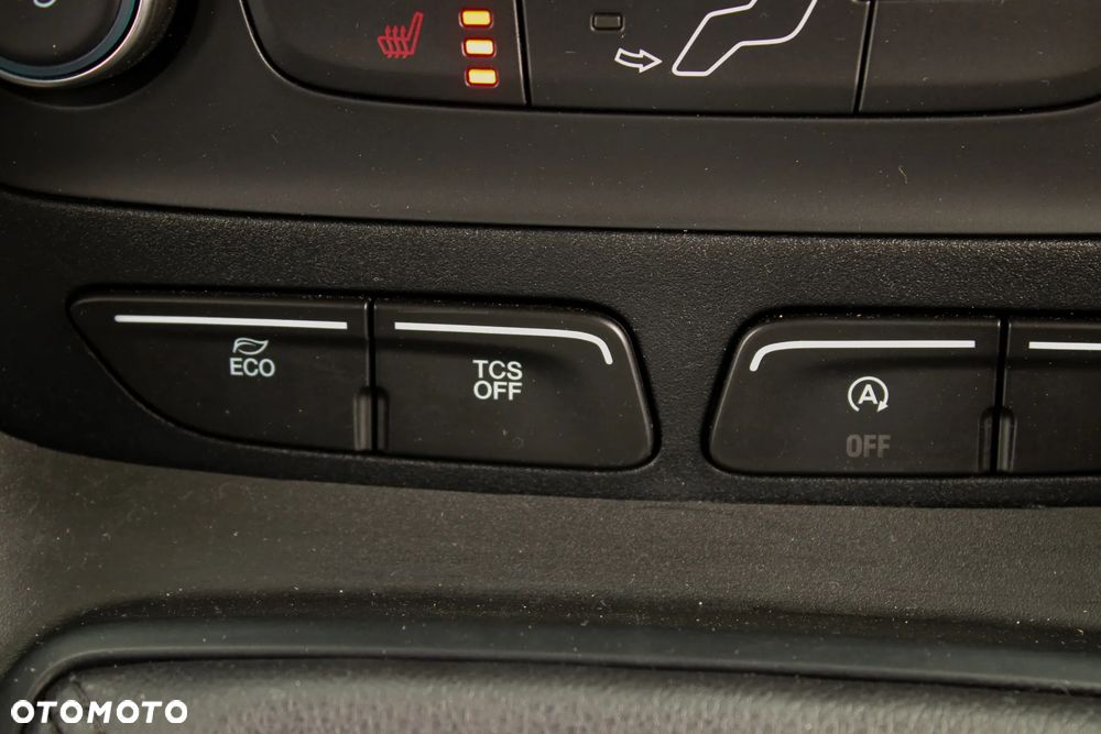 Ford Connect MAX - 29