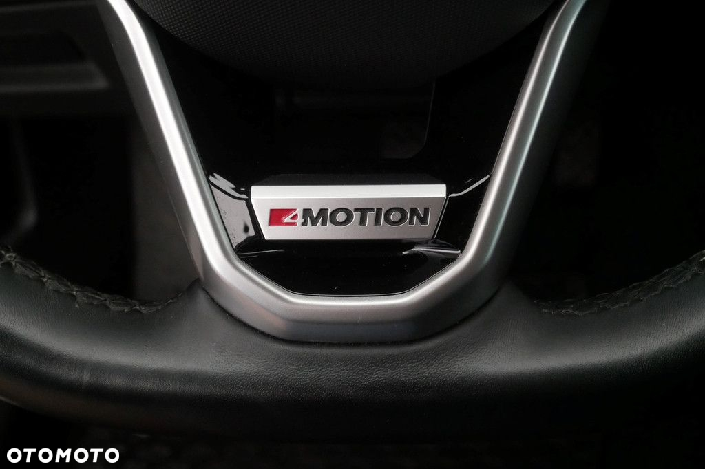 Volkswagen Passat 2.0 TDI Elegance DSG - 31