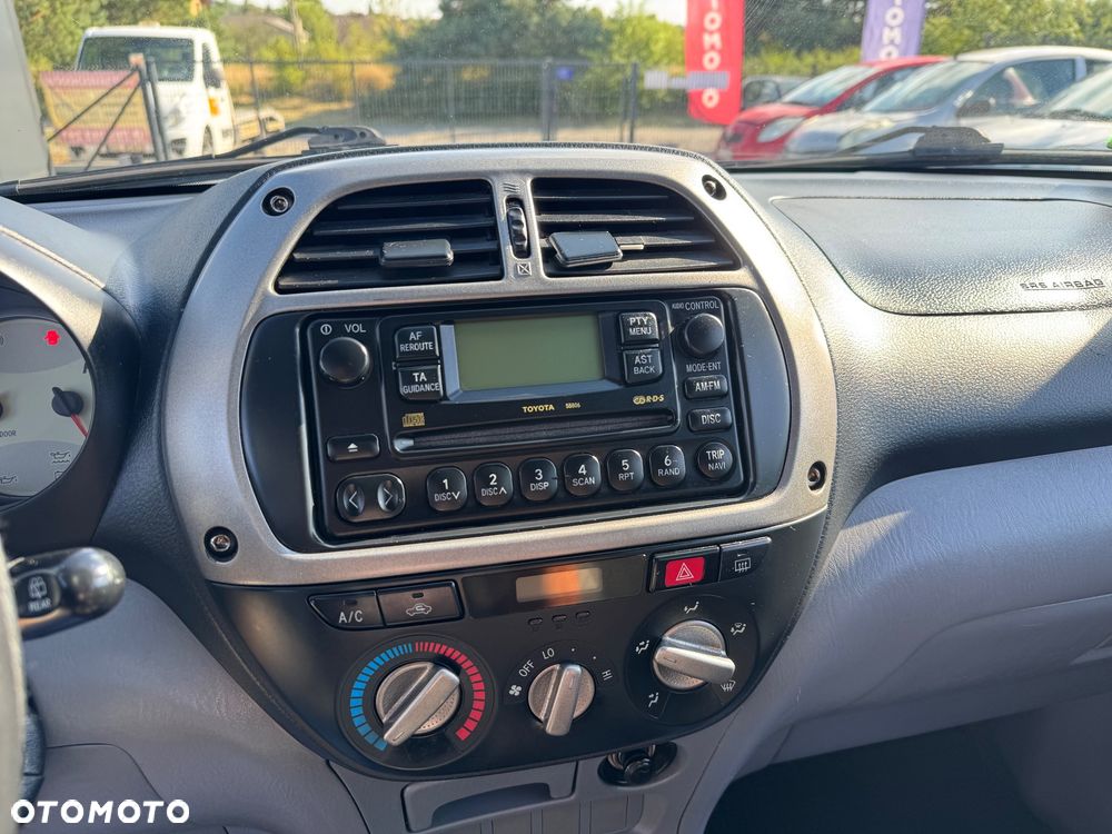 Toyota RAV4 2.0 D-4D 4x4 - 13