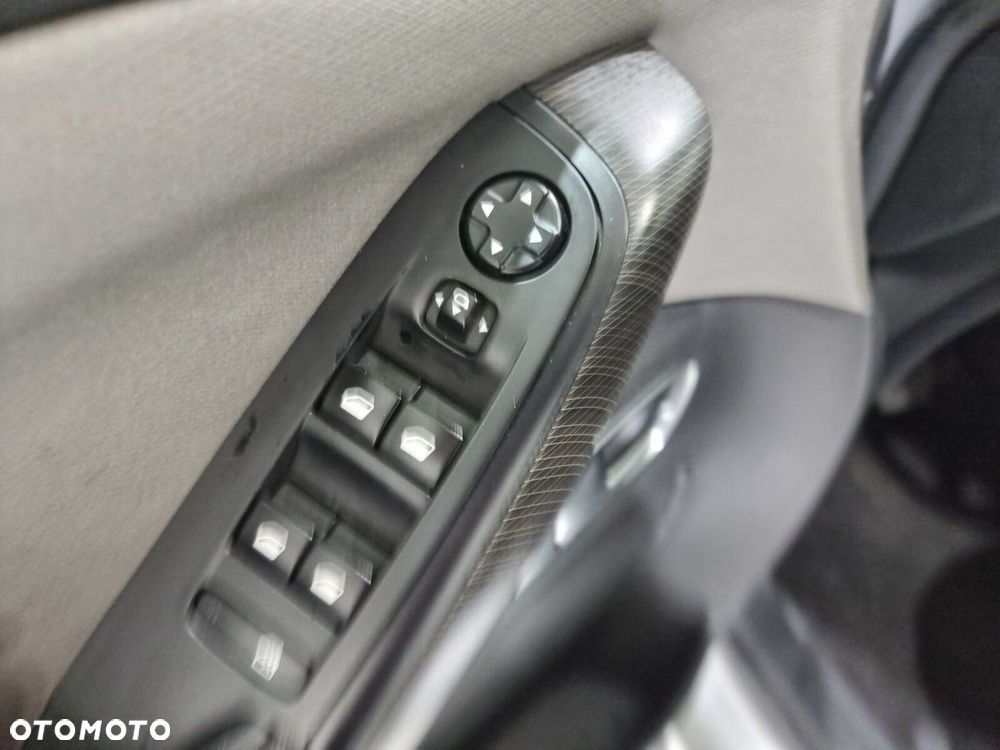 Citroën C4 Grand Picasso - 19