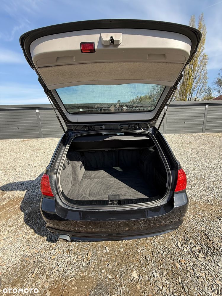 BMW Seria 3 320d DPF - 18