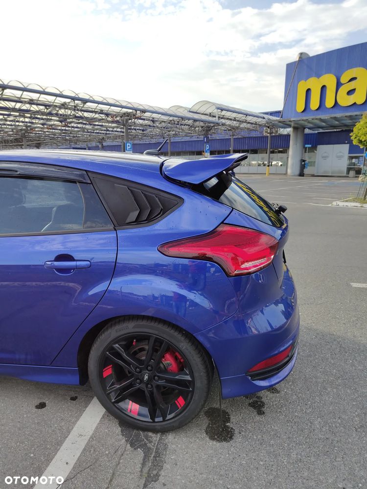 Ford Focus 2.0 EcoBoost ST-2 - 8