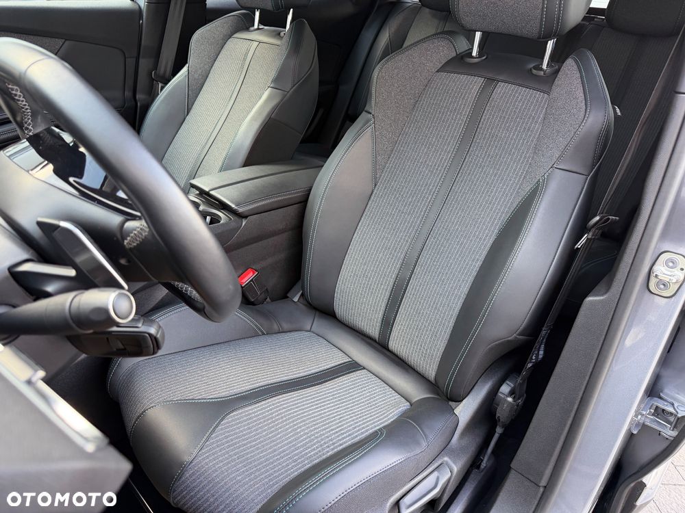 Peugeot 3008 BlueHDi 130 Stop & Start EAT8 Allure - 31