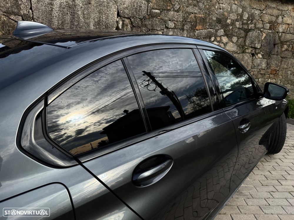 BMW 320 d Pack M Shadow Auto - 25