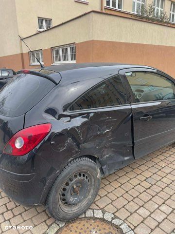 Opel Corsa 1.2 16V Cosmo - 2