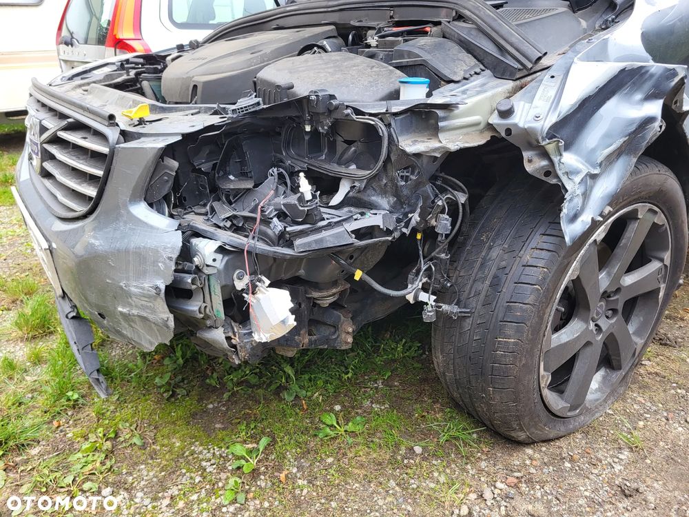 Volvo XC 60 D3 Drive-E Momentum - 6