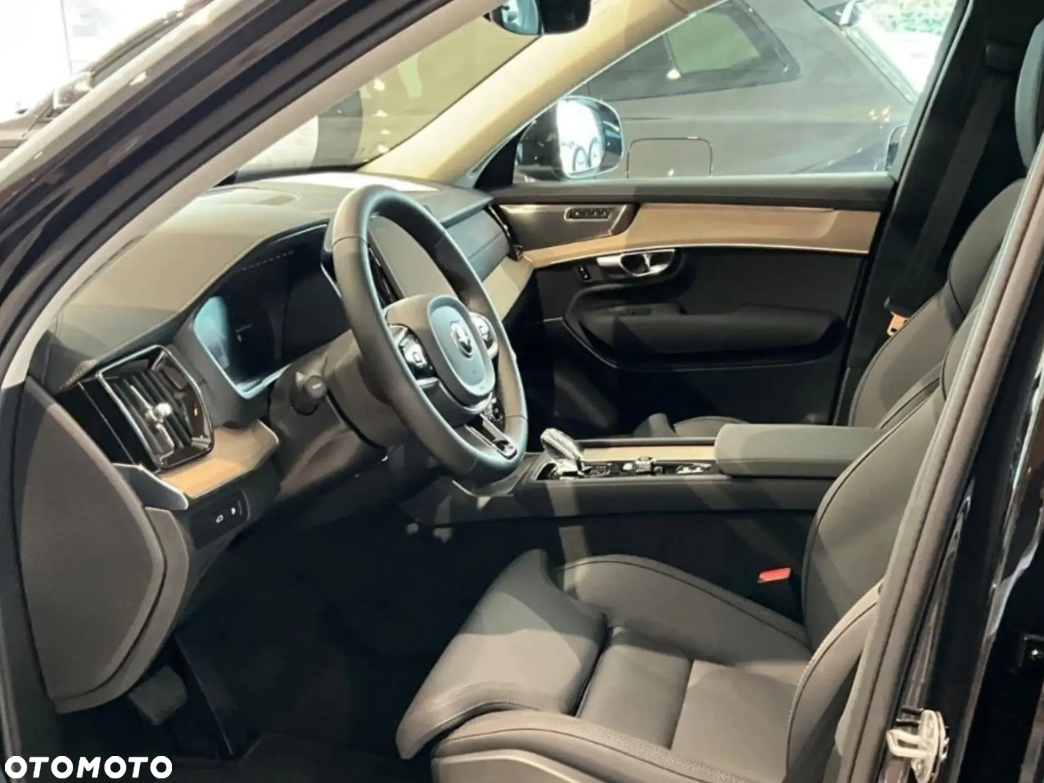 Volvo XC 90 - 7