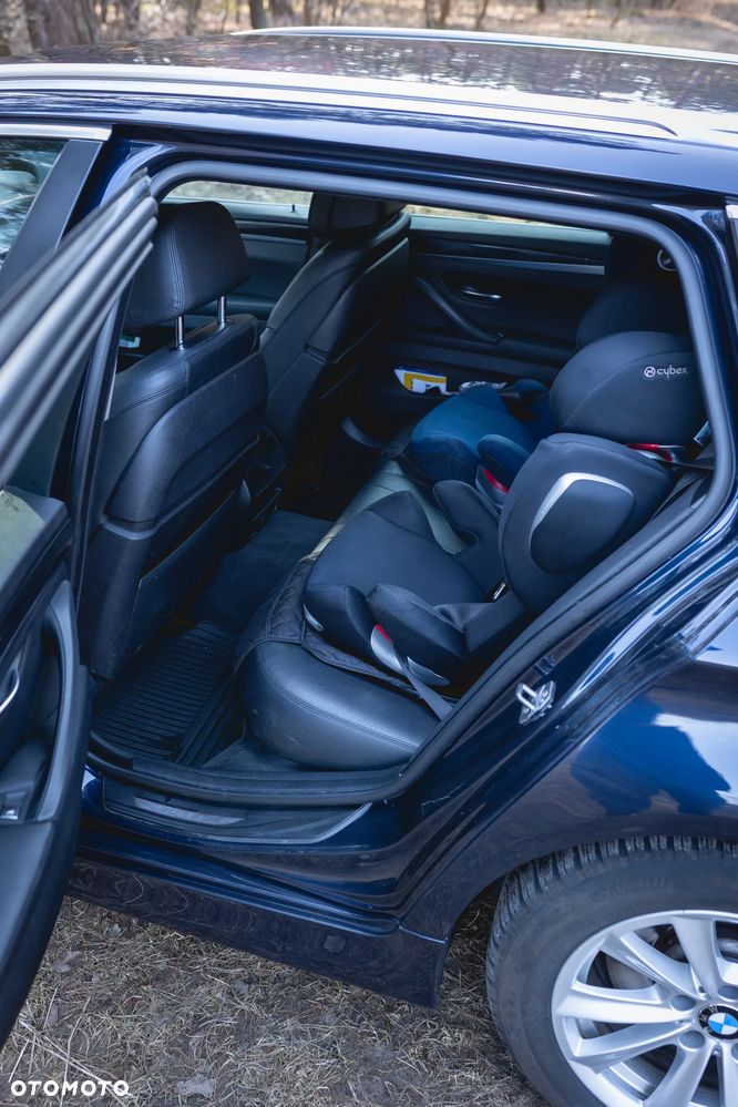 BMW Seria 5 535d xDrive - 11
