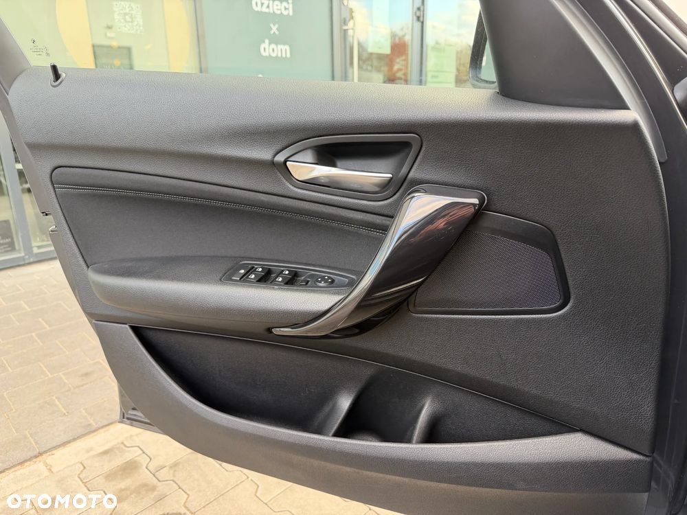 BMW Seria 1 116d Sport Line - 30