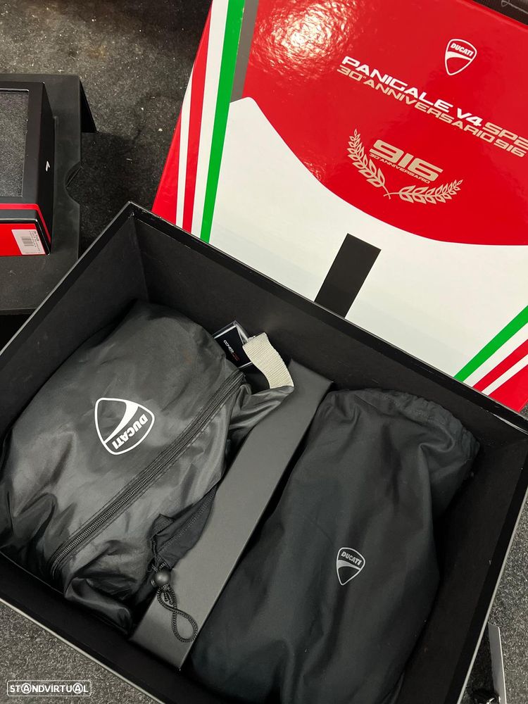 Ducati Panigale V4 SP2 - 30º Anniversário 916 - 16
