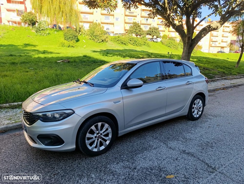 Fiat Tipo 1.3 M-Jet Lounge Tech - 2