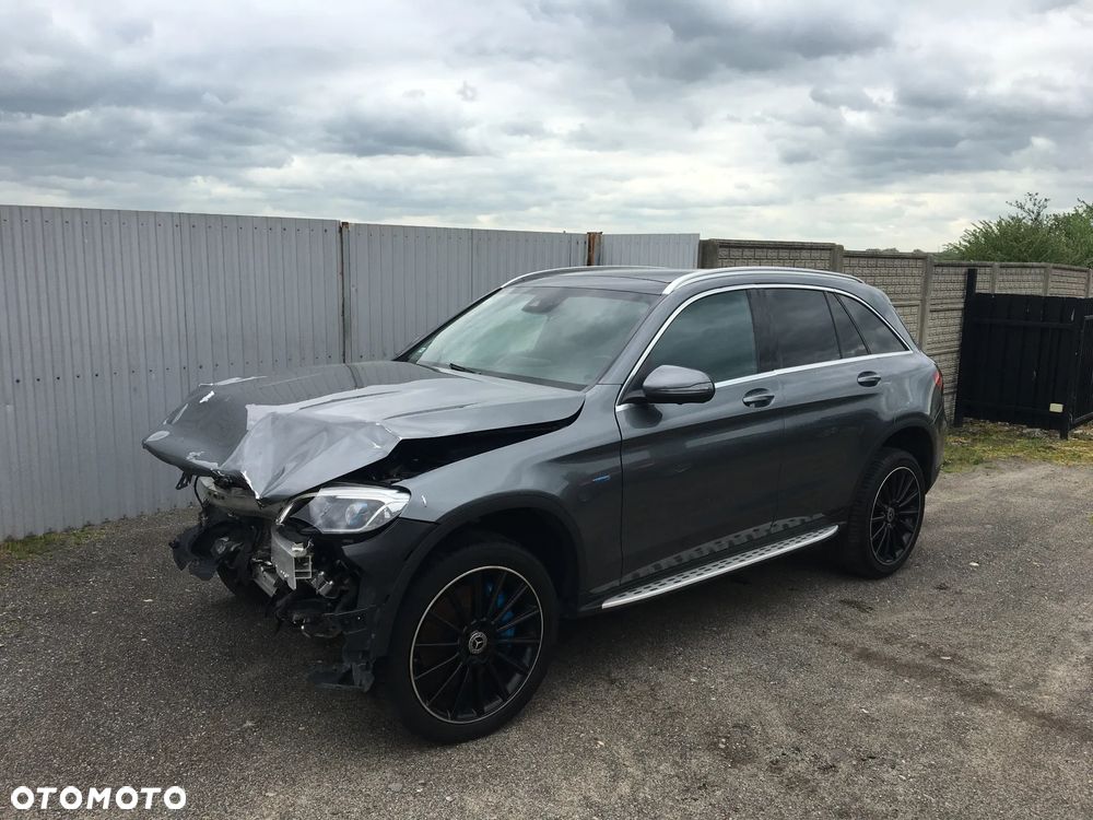 Mercedes-Benz GLC - 6