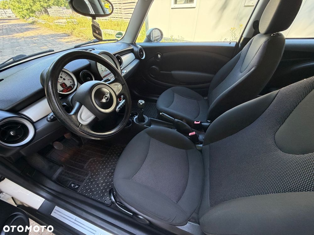 MINI ONE Standard - 16