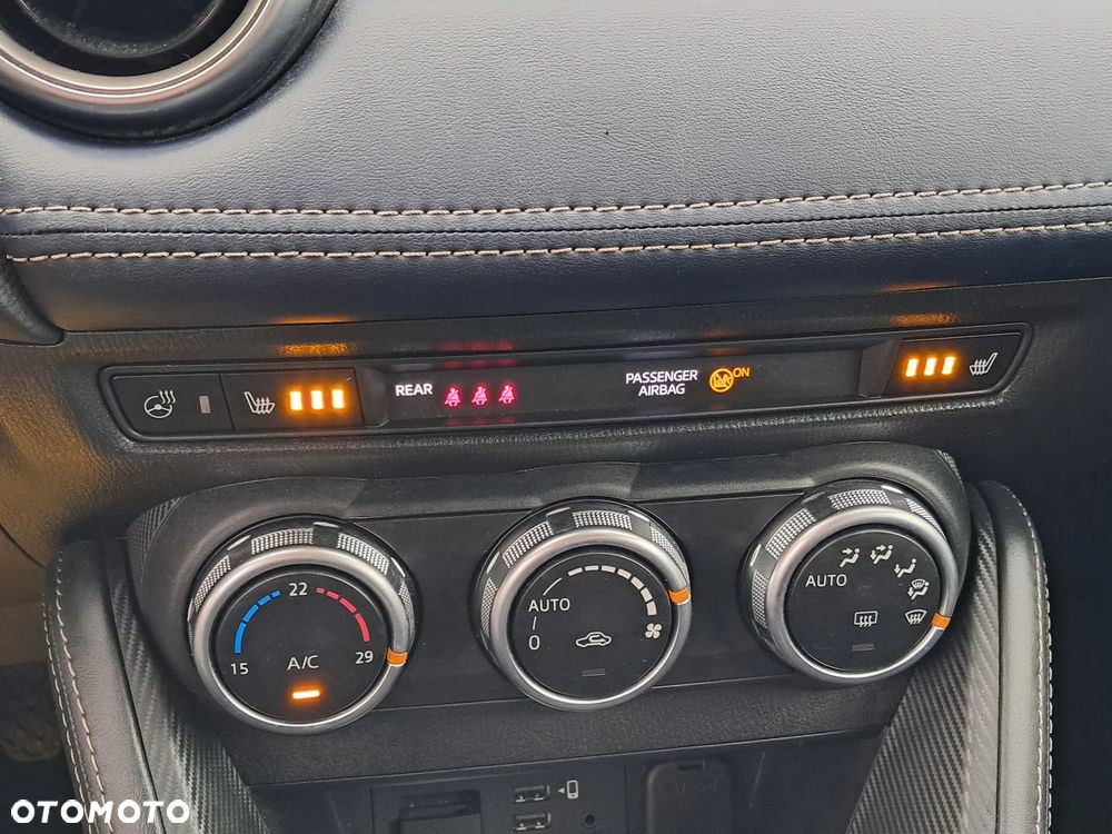 Mazda 2 SKYACTIV-G 90 KIZOKU - 12